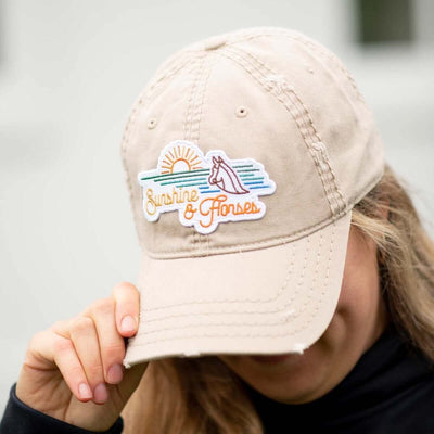 SOLEIL ET CHEVAUX - CHAPEAU DE GRANGE EN DÉTRESSE